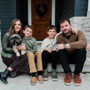 Meet your Posher, April